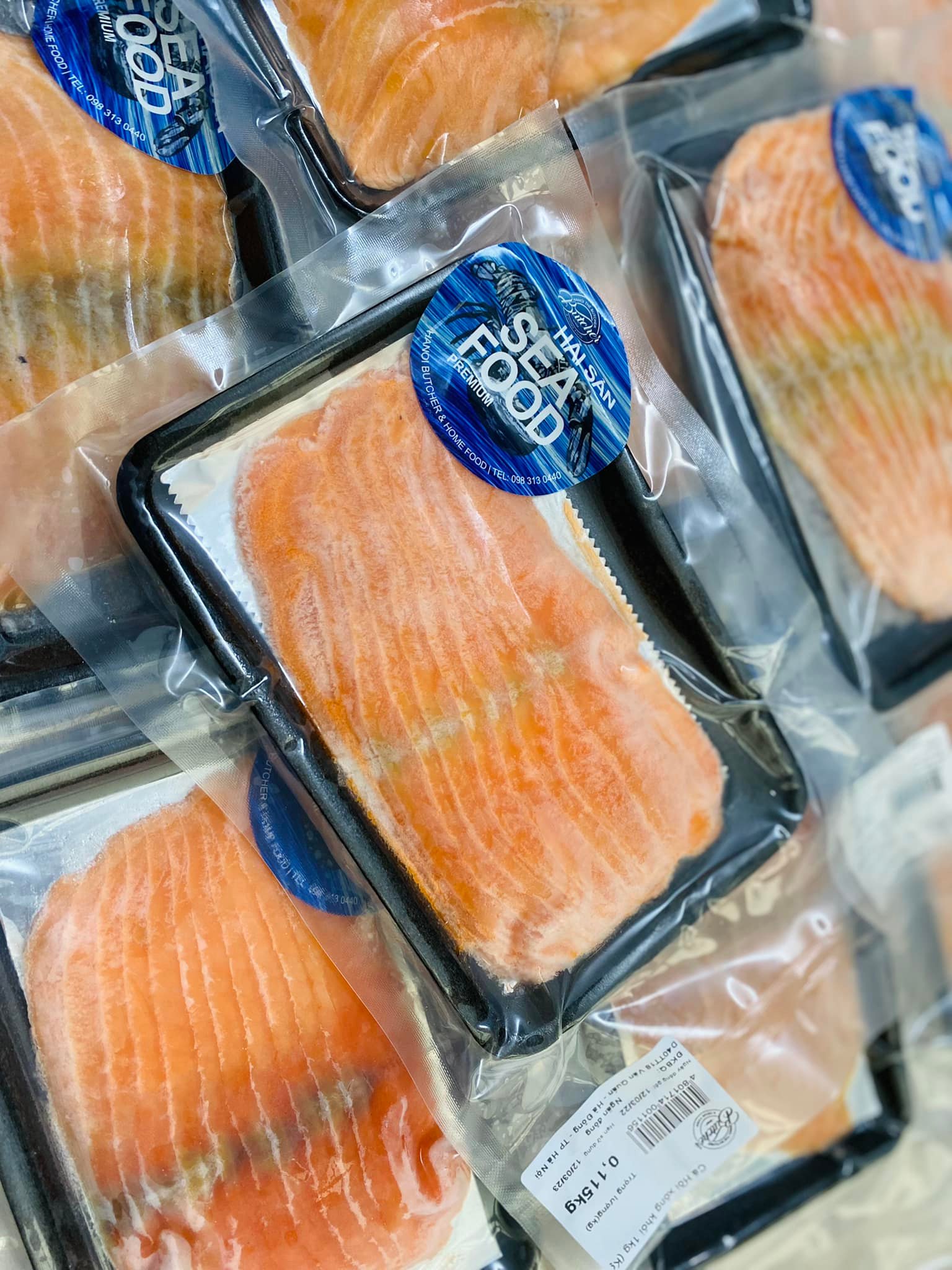 Smoked Salmon / Cá Hồi Hun khói cắt lát